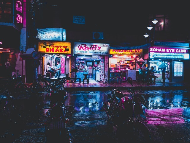 tokyo shops at night